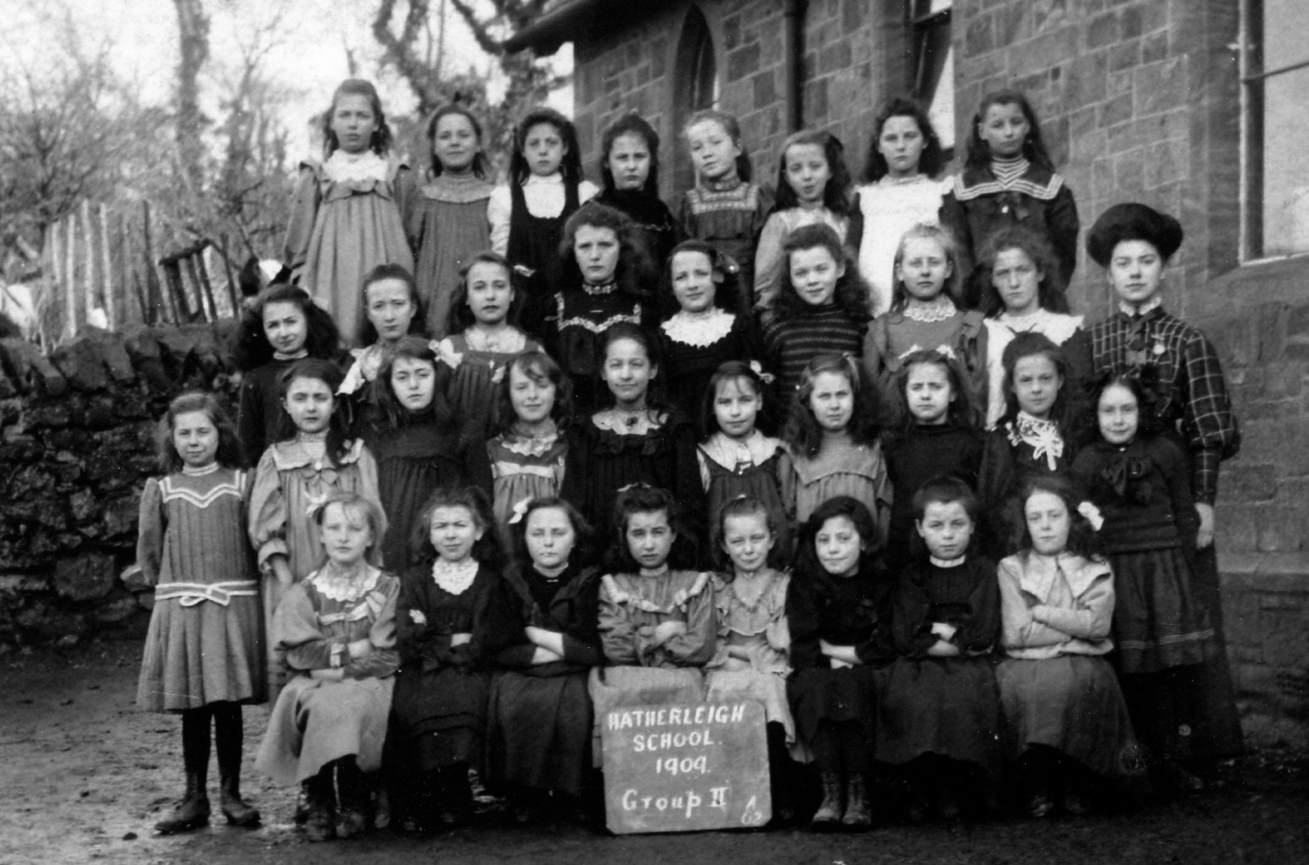 School 1909 Group 2