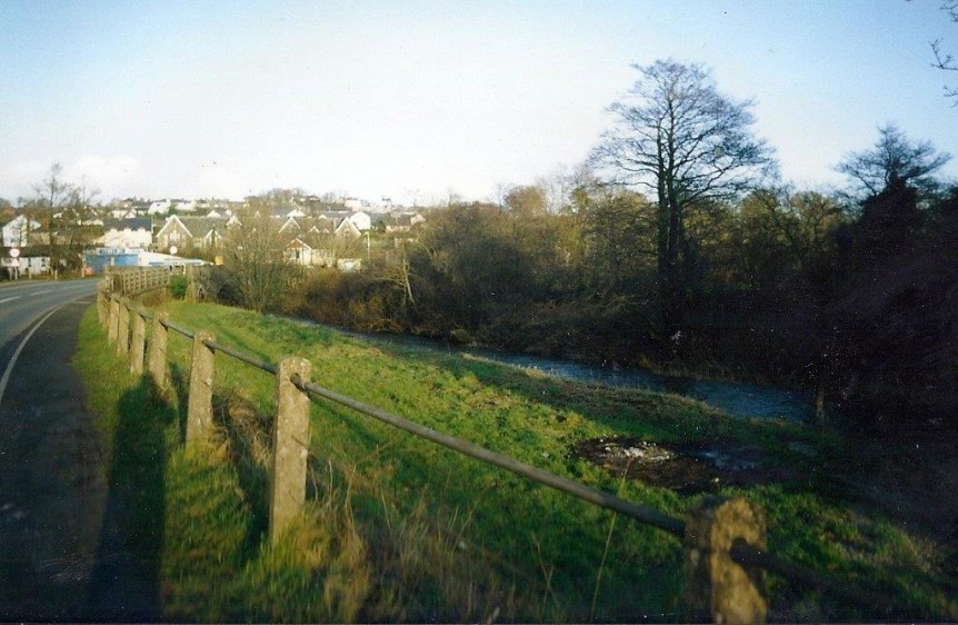 Before the roundabout was built in 1994