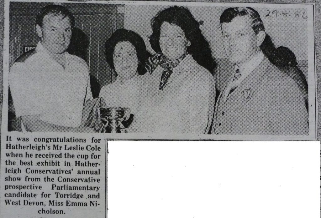 Leslie Cole receives the best exhibit cup 1986